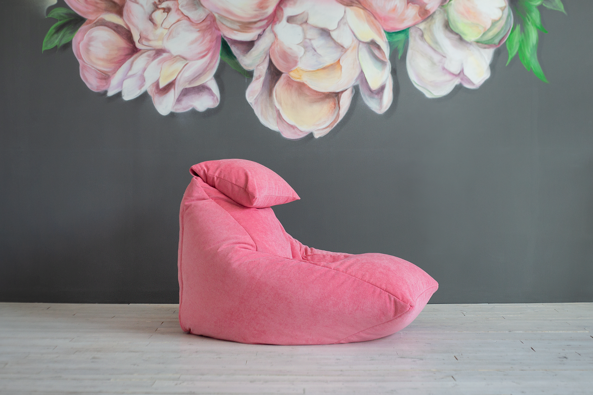 Кресло-мешок из розового микровельвета