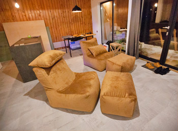 Два комплекта Seat из велюра в загородный дом в стиле лофт, Внуково